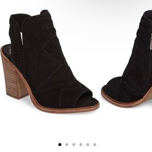 Vince Camuto Karinta Block Heel Bootie - Size 8